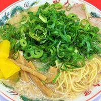「特製醤油ラーメン(並)650円」@魁力屋 白井店の写真