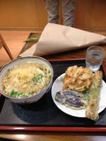「あつあつに天ぷら」@讃岐うどん徳すけの写真