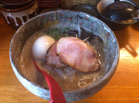 「らーめん 690円 味変玉150円(ハリガネ→ハリガネ)」@豚骨らーめん れんの写真