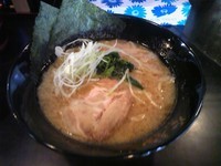 「らーめん」@城南らーめん 紫龍 旗の台本店の写真