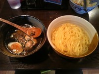 「黒虎（黒豚骨つけ麺）大盛り」@龍の家族の写真