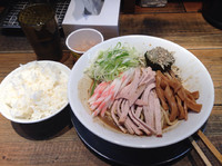 「まぜにぼ 850円 ＋ライス(にぼめし)100円＋納豆50円」@長尾中華そば 東京池袋店の写真