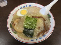 「楽らーめん＋味玉：700円＋100円」@銀座元楽の写真