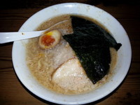 「環七ラーメン(並盛・脂多め)680円」@環七ラーメン 周麺の写真