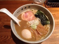 「味玉ラーメン」@麺屋吉左右の写真