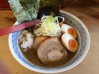 「濃厚魚介豚骨ラーメン」@麺屋 みちすけの写真
