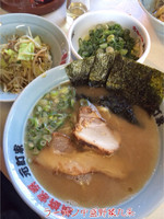 「ラーメン中盛 野菜 九条」@横浜家系元町家の写真