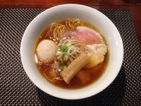 「味玉鶏そば」@らぁ麺 やまぐちの写真