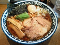 「一号ラーメン大盛味玉」@ラーメン 雷鳥の写真