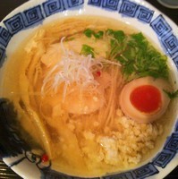 「つくば茜鶏らぁめん  ８００円」@龍のひげの写真