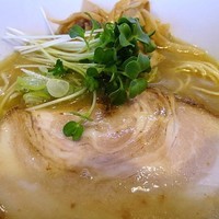 「煮干そば　750円」@煮干しそば 虎空の写真