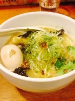 「（5月限定）ボンゴレチョップ¥880＋味玉（MY箸持参無料）」@鶏の穴の写真