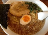 「豚骨醤油らーめん」@とろこくチャーシュー ごとく 久喜店の写真