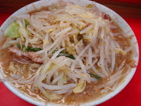 「ラーメン（ニンニク・アブラ）600円」@ラーメン二郎 三田本店の写真