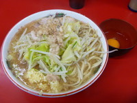 「小ラーメン（ニンニク・脂）＋生卵」@ラーメン二郎 湘南藤沢店の写真