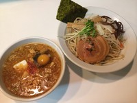 「ねりごまつけ麺＋生卵」@龍神の写真
