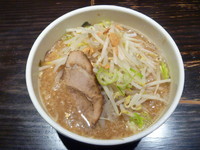 「濃厚和風豚骨らーめん（太麺） ６８０円」@おはな商店 関内店の写真