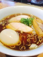 「味玉醤油ラーメン」@ラーメン屋 トイ・ボックスの写真