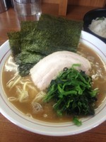 「ラーメン中盛り」@横浜らーめん 初代 常翔家の写真