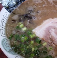 「ラーメン（バリカタ）＋替え玉（バリカタ）」@博多長浜らーめん 楓神の写真
