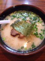 「豚骨ラーメン+チャーハン」@博多ラーメン 魂の写真