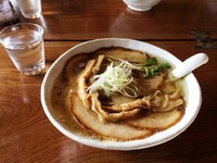 「塩チャーシュー大盛り」@手打ちラーメン創房 舌笑家の写真