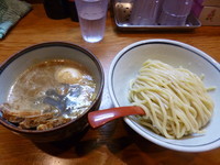 「肉玉つけ麺」@月と鼈の写真