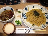 「石臼挽きざるらーめん　850円」@与ろゐ屋の写真