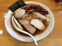 「王様中華そば 830円 味玉サービス」@下町中華そば すずめ食堂の写真