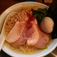 「ダハハ鶏特製そば塩」@鶏そばムタヒロの写真