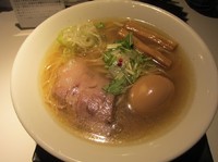 「味玉塩そば（９５０円）」@SOBAHOUSE金色不如帰の写真