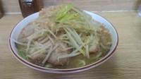 「ラーメン豚入り820円(にんにく少、あぶら)」@ラーメン二郎 栃木街道店の写真