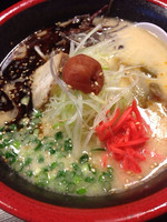 「塩とんこつラーメン」@麺屋ぐらんふぁの写真