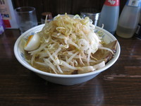 「特製らーめん（ニンニク少なめ）：700円」@大勝軒 足立区役所前店の写真