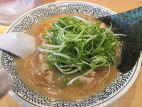 「ネギ肉そば+チャーハン小　（1080円）」@丸源ラーメン 練馬関町店の写真