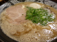 「ラーメン（６８０円）＋味玉（クーポン）」@博多一幸舎 大名店の写真