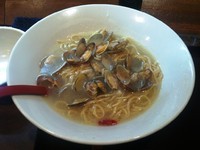 「アサリのらーめん 950円　中盛り」@一酵やの写真