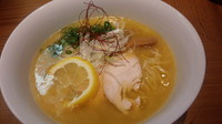 「鶏白湯」@ラーメン屋 トイ・ボックスの写真