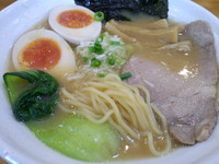 「鶏そば【限定】＋味玉（８００円）」@麺道 GENTENの写真