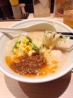 「〖期間限定〗カレー豚骨850円」@TOKYO 豚骨 BASE MADE by 博多一風堂 ecute品川サウス店の写真