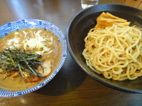 「【気まぐれ限定】豚骨煮干つけ麺・並」@つけ麺 弥七の写真