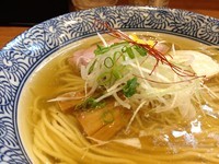 「淡麗塩そば＋角ハイボール」@麺屋 鶴若の写真