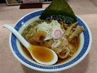 「【煮干し中華そば(並盛・130g)750円】→600円」@特級豚骨 中華そば湊生の写真