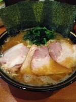 「中盛チャーシューメン ➕ ほうれん草 ➕ チャーシューご飯」@末廣家の写真