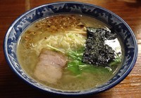 「隠國らぁ麺(塩)＋とっつぁんレボリューション」@麺工房 隠國 愛川本店の写真