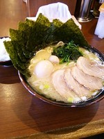 「MAXラーメン塩味大盛(980円)、サービスライス」@町田商店 横浜駅前店の写真