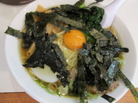 「月見らぁめん　「750円」」@らぁめん ほりうち 新橋店の写真