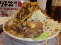 「ｶﾚｰﾗｰﾒﾝ(700円)(味普通、ﾆﾝﾆｸ普通、野菜２倍)」@太一商店 行橋店の写真