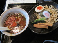 「赤いつけそば（半盛） 700円」@俊麺元気の写真