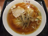 「中華そば　半（500円）」@上海楼の写真